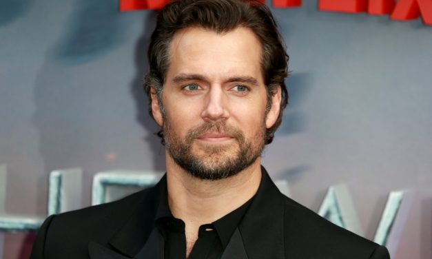 Hot or Not: Henry Cavill, the Man of Steel