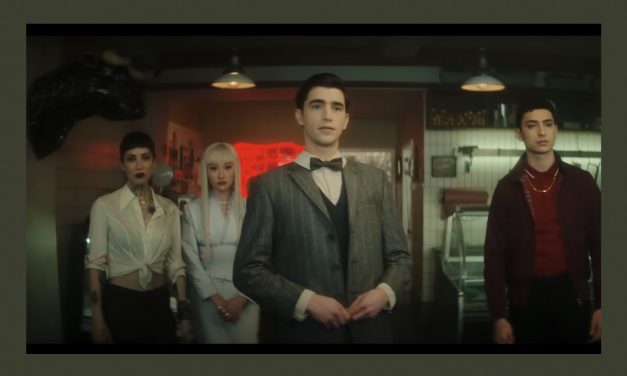 Dead Boy Detectives: A Story of Friendship, Mystery, and the Supernatural