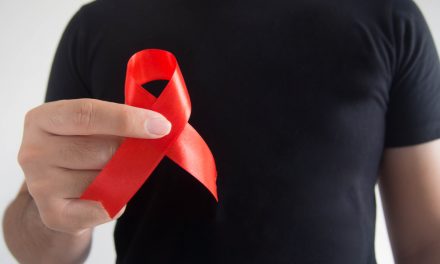 News: HIV Activists Hold Kiss-In Protest on World AIDS Day